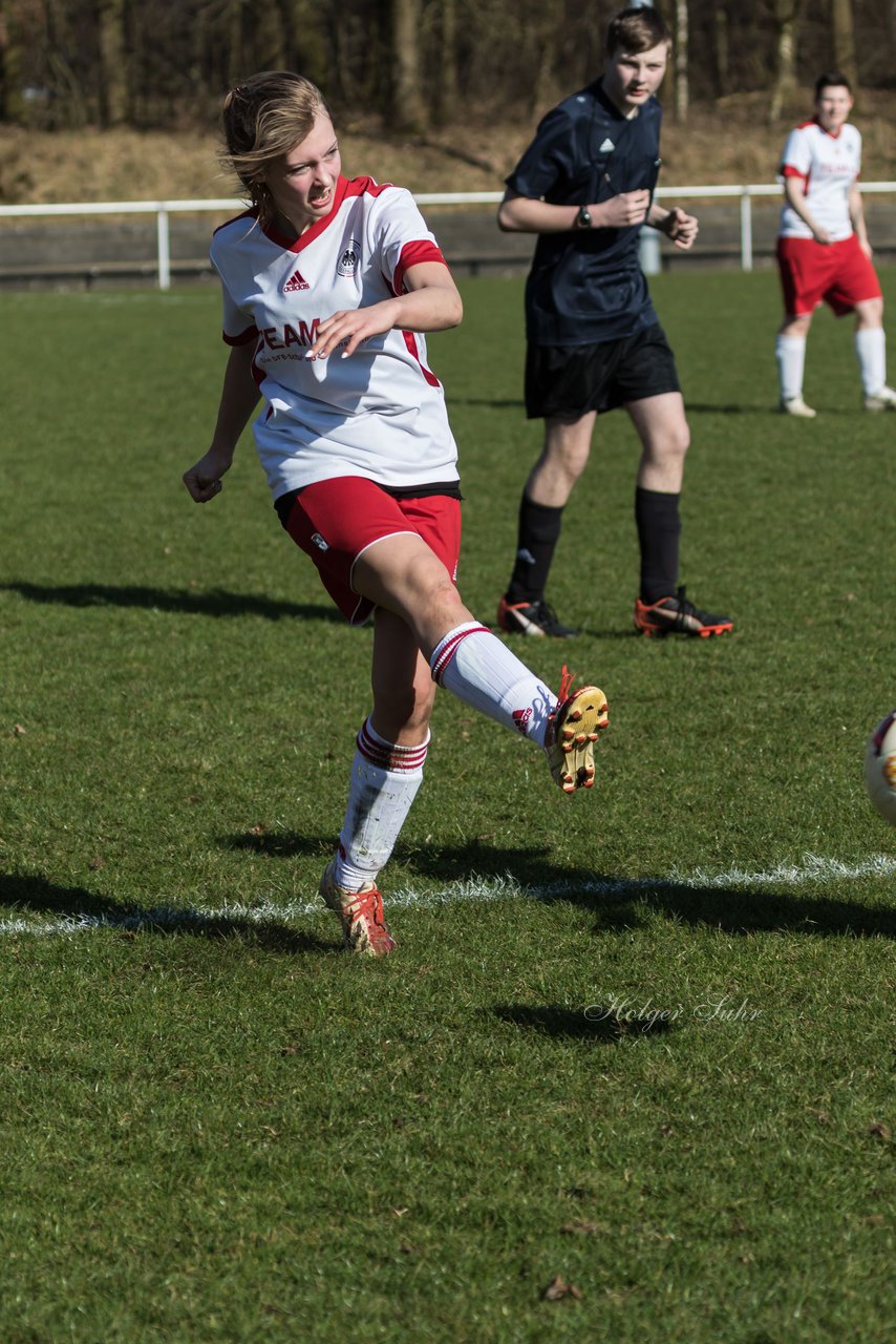 Bild 331 - Frauen SV Boostedt - Tralauer SV : Ergebnis: 12:0